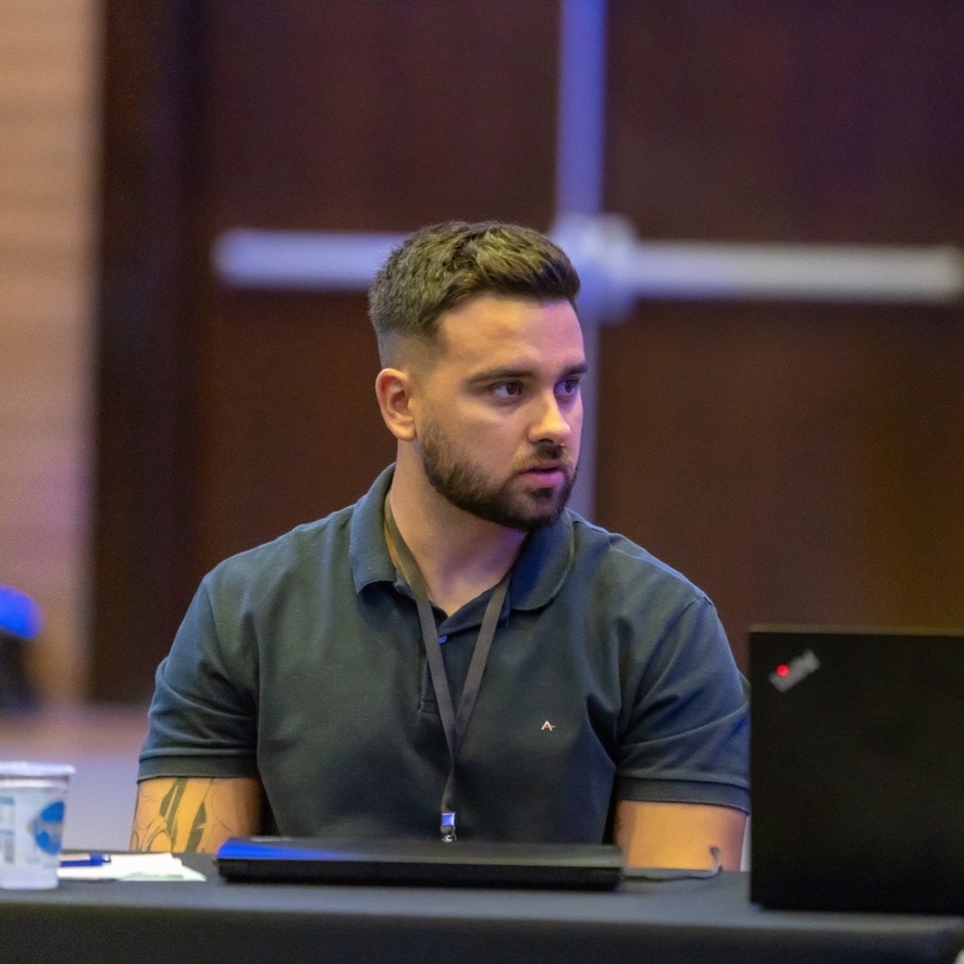 Victor em uma foto de astronauta gerada por IA